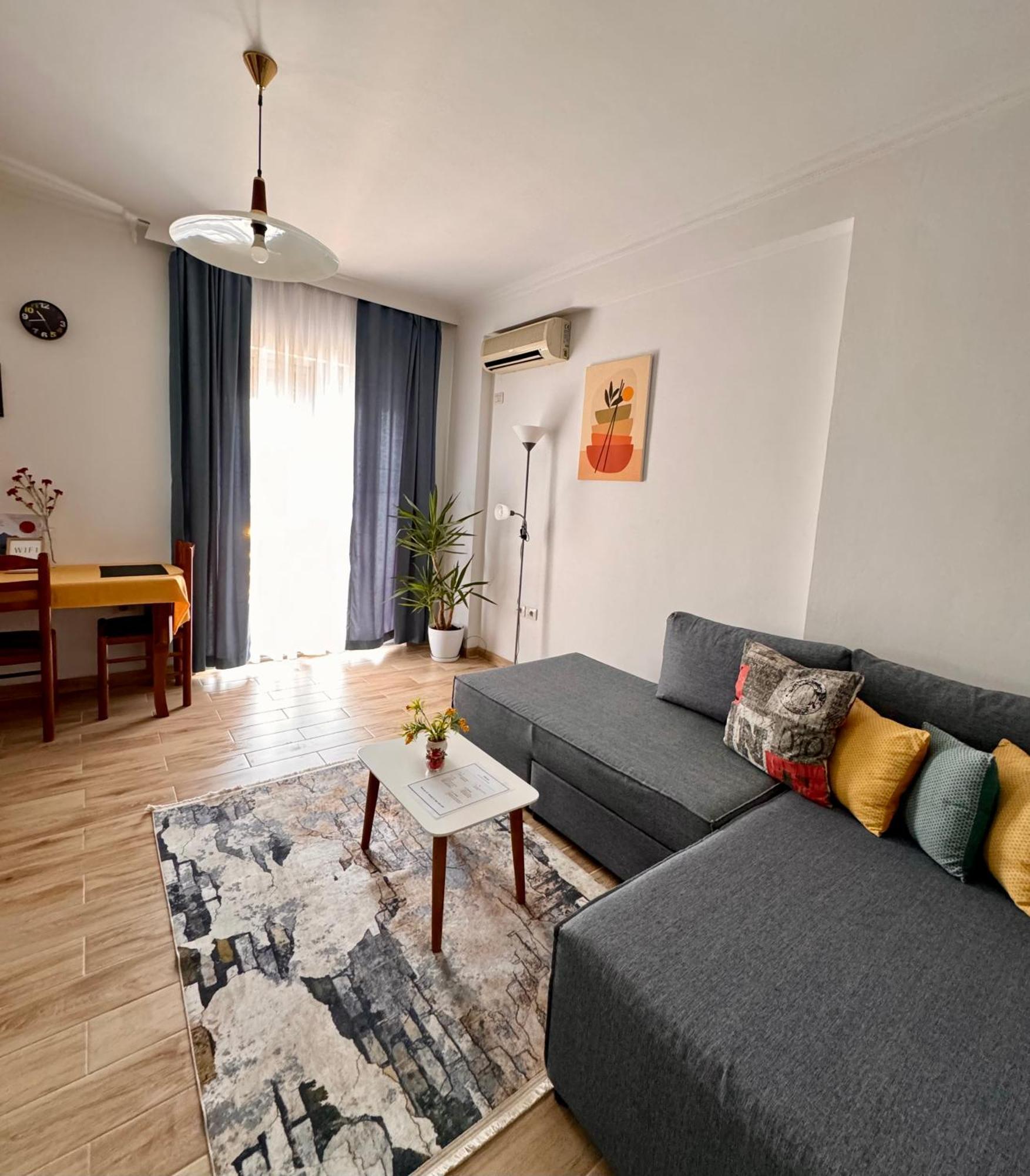 Tirana Vibes Apartment Luaran gambar